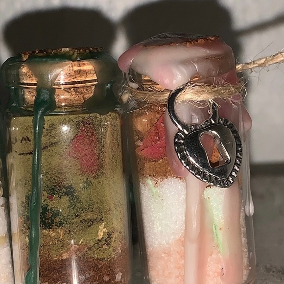 The green money spell jar - Picture 4 of 5